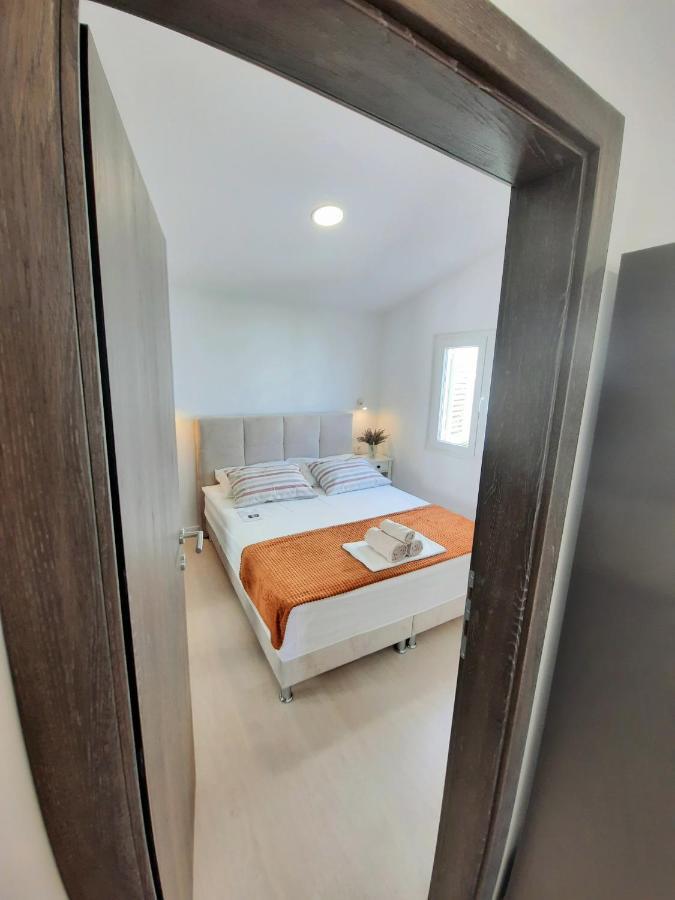 Apartment Maria Makarska Buitenkant foto